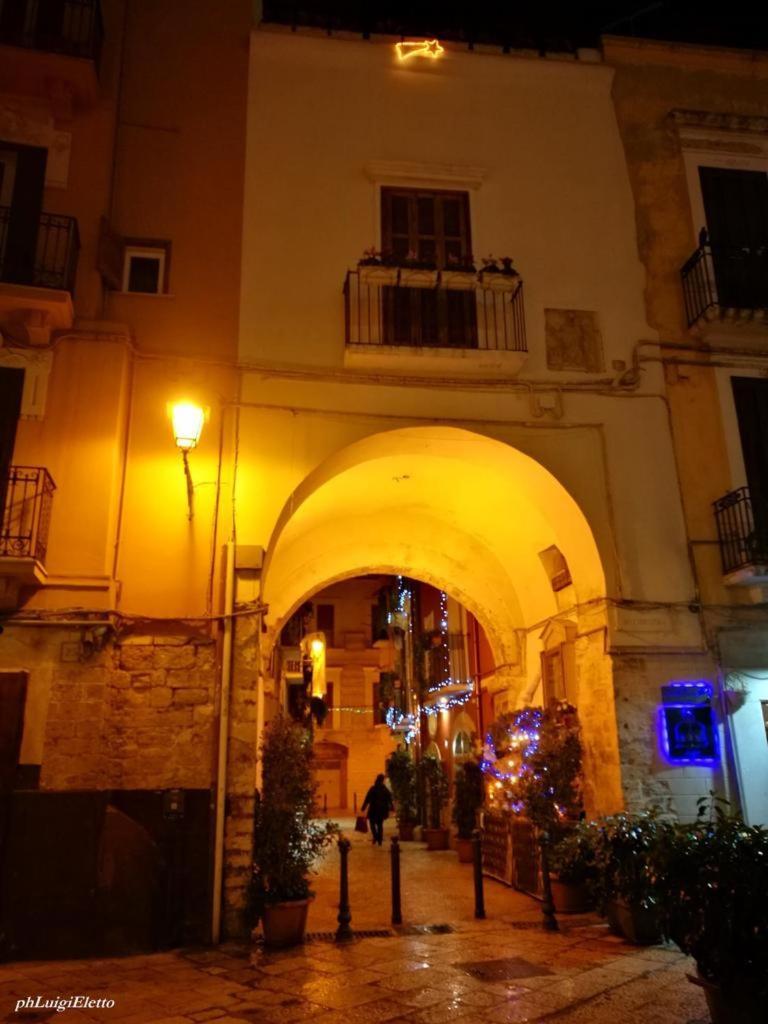 Casa Vacanze Santa Maria Villa Bari Exteriör bild