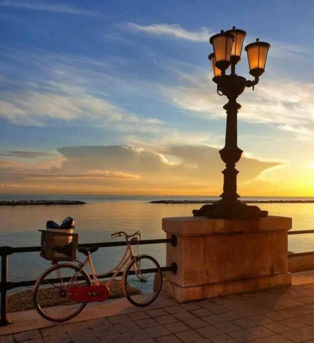 Casa Vacanze Santa Maria Villa Bari Exteriör bild