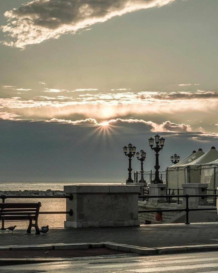 Casa Vacanze Santa Maria Villa Bari Exteriör bild